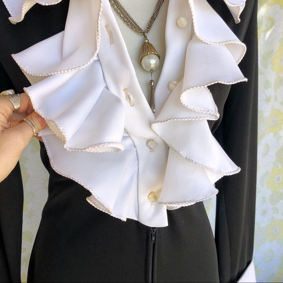 SOLD Vintage🌟70s Ruffle Collared Tuxedo Jumpsuit - Picture 4 of 6